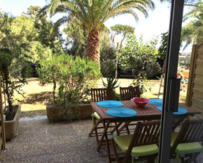 Studio Pinea Les pieds dans l'eau CALVI